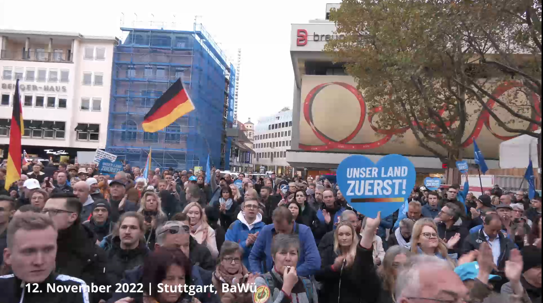 Stuttgart 12.11.2022 - Demo gegen Armut, Not und Kälte